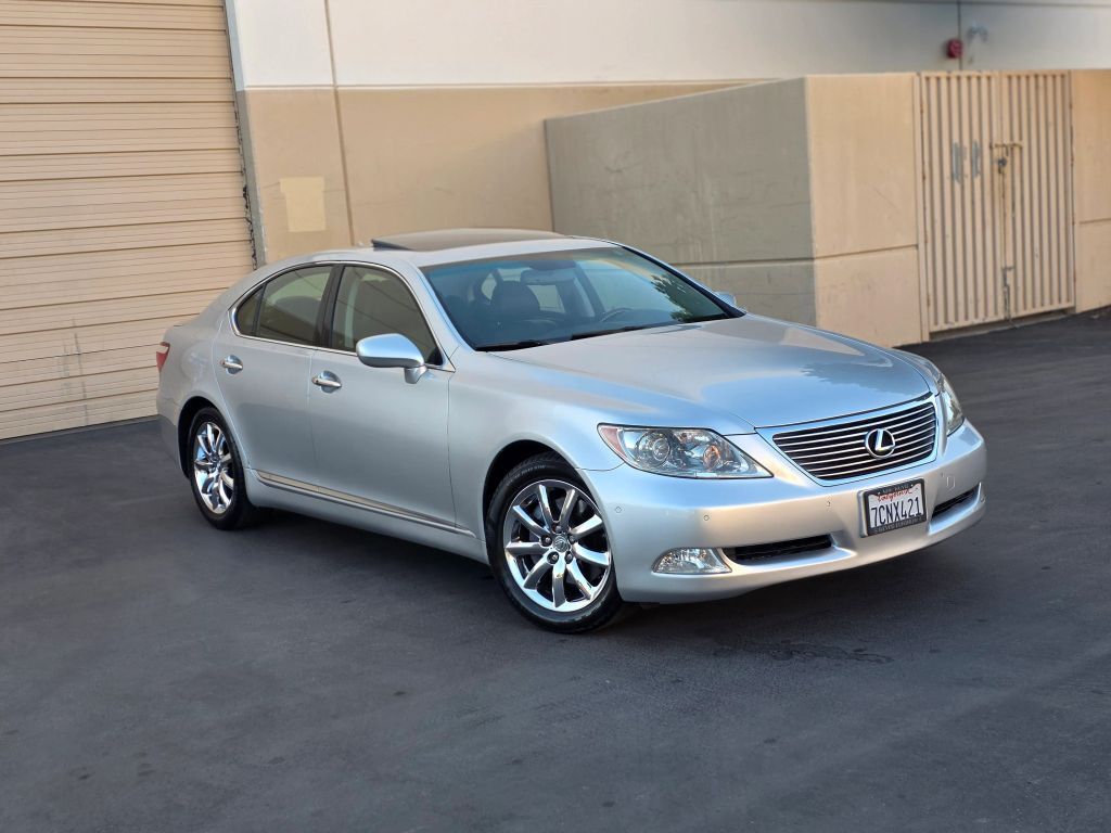 Lexus LS