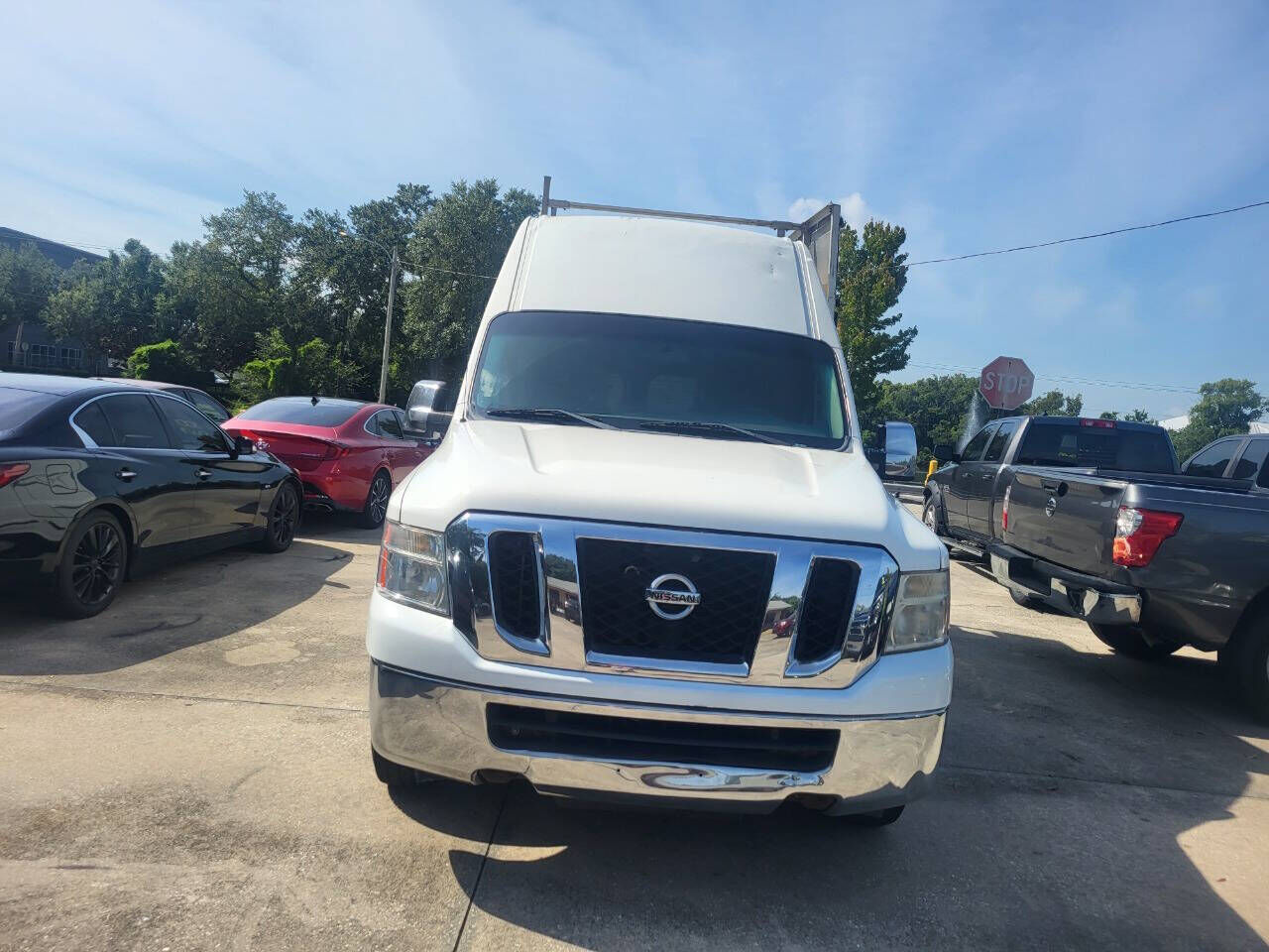Nissan NV