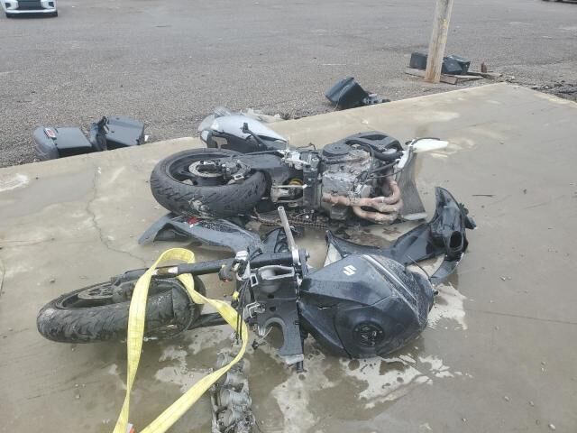 Suzuki GSX-R750