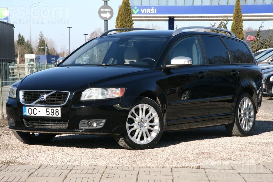 Volvo V50