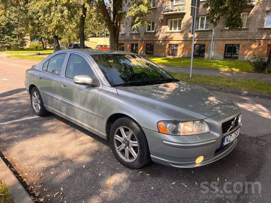 Volvo S60