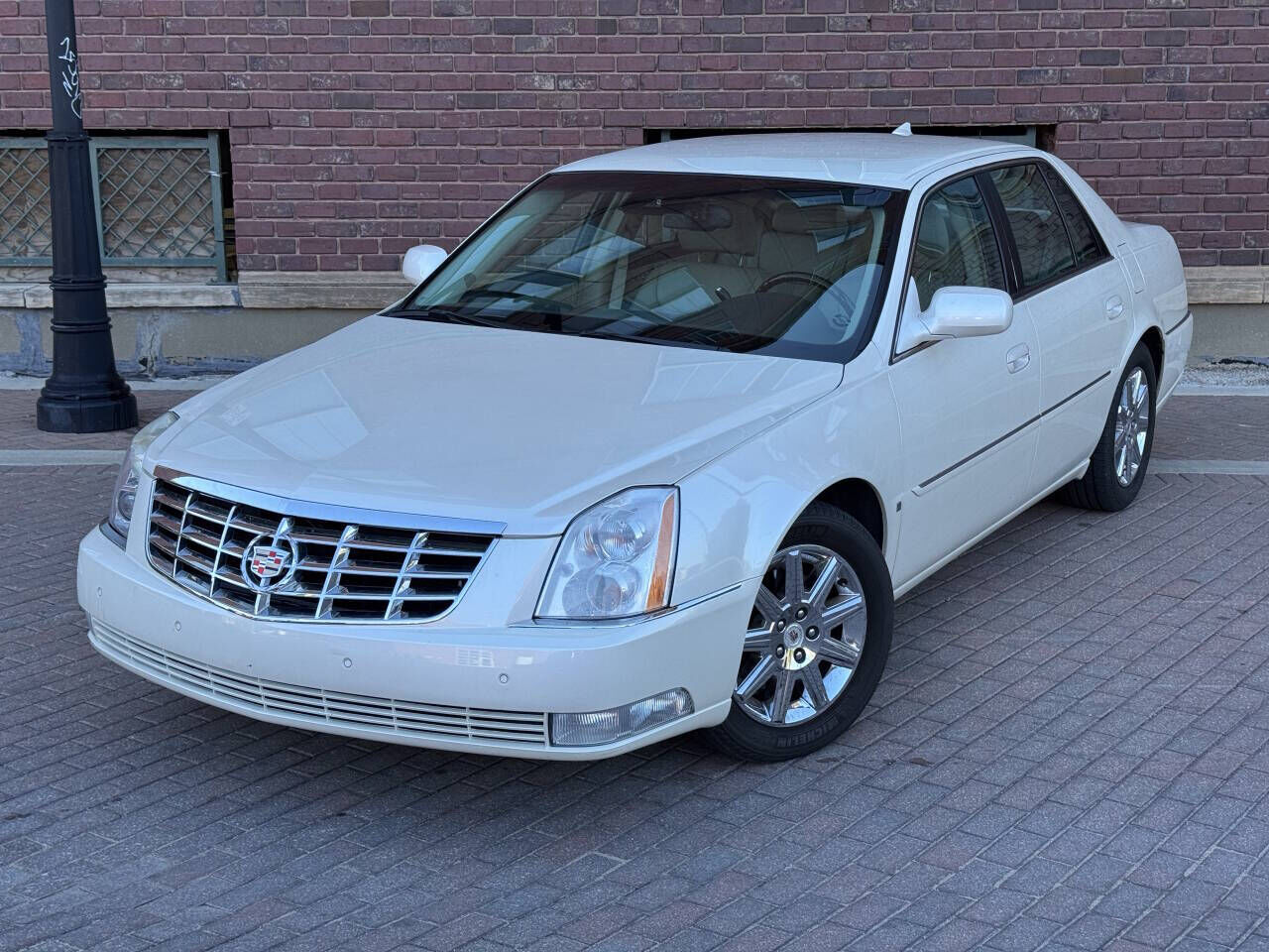 Cadillac DTS