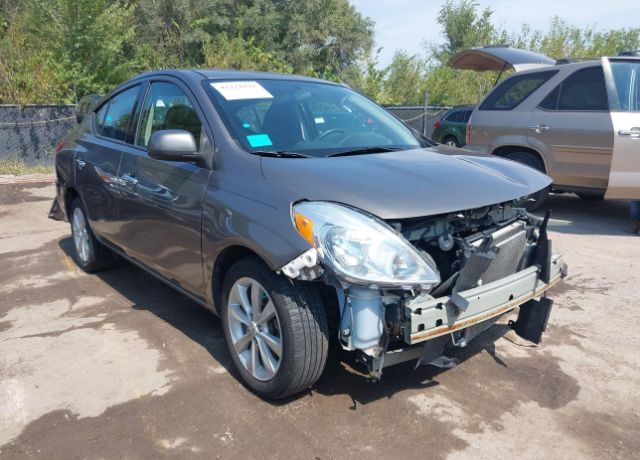 Nissan Versa