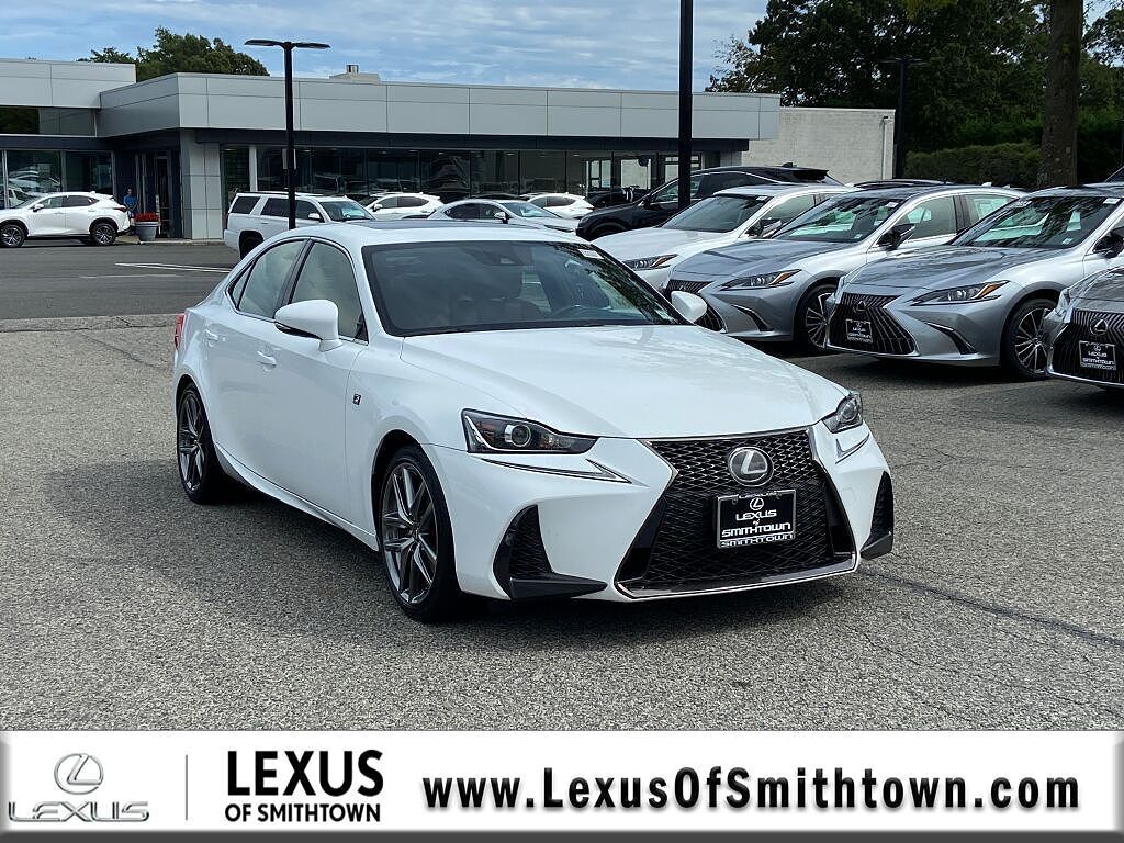 Lexus IS