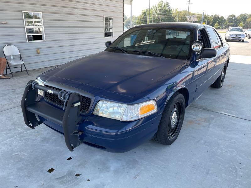 Ford Crown Victoria