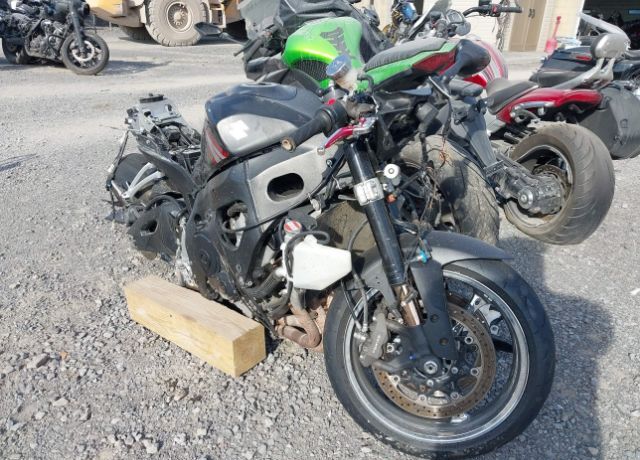 Suzuki GSX-R750