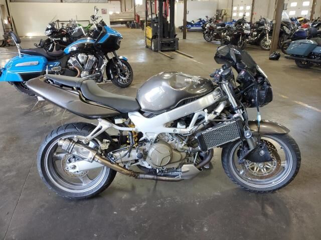 Honda VTR1000F (SUPERHAWK)