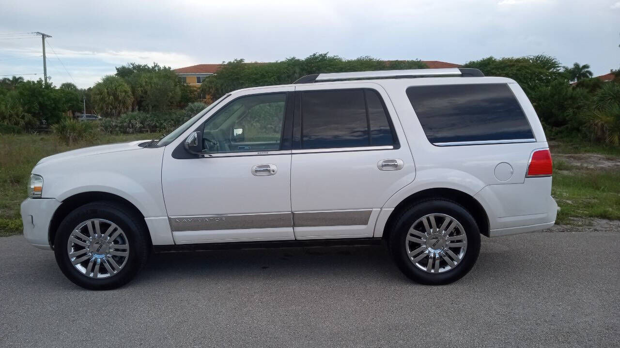 Lincoln Navigator