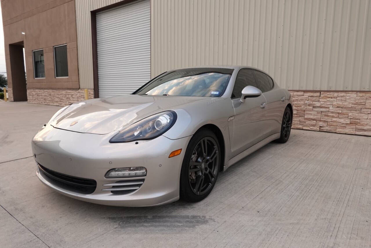 2013 PORSCHE Panamera
