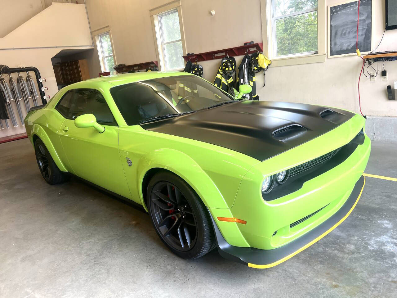 2023 DODGE Challenger