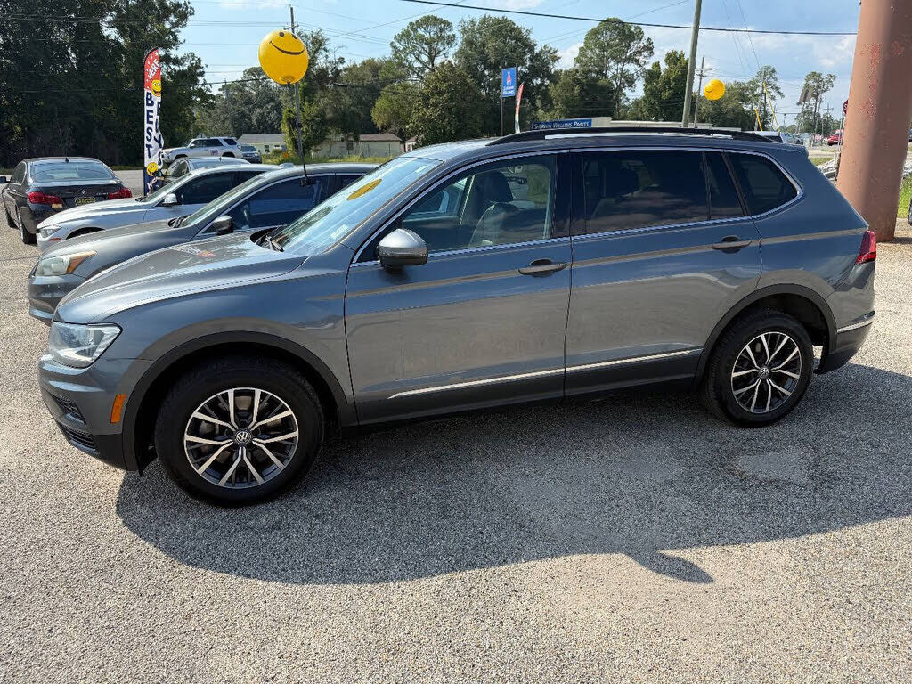 2020 VOLKSWAGEN Tiguan