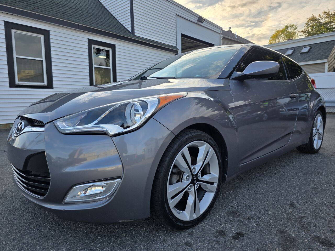 Hyundai Veloster