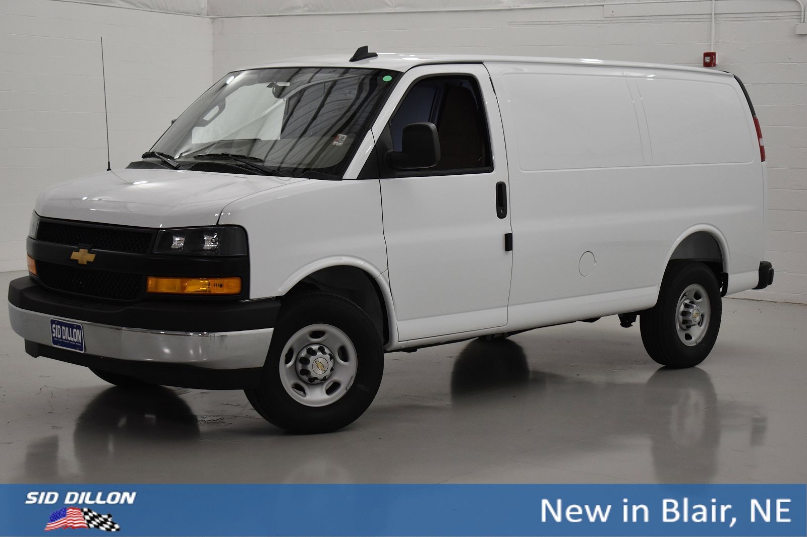 2025 CHEVROLET Express