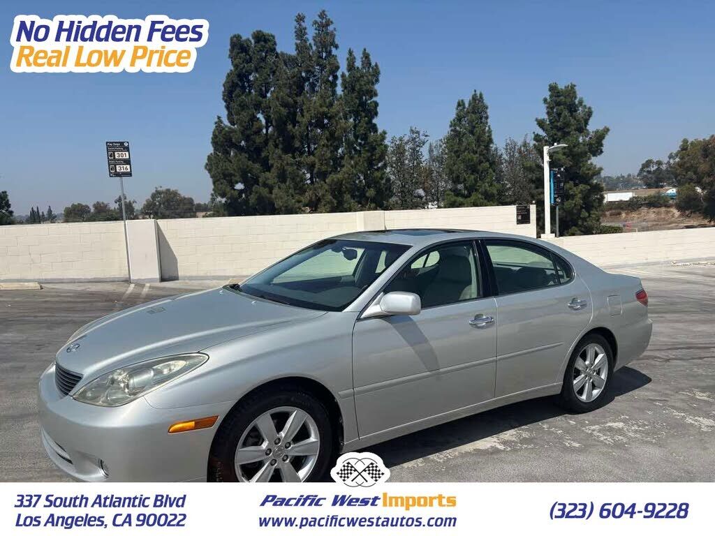 Lexus ES