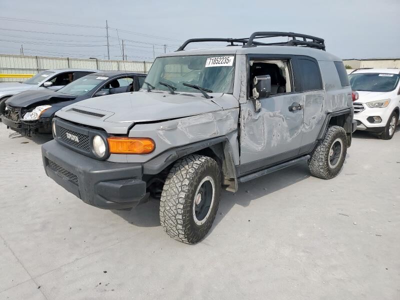 Toyota FJ Cruiser