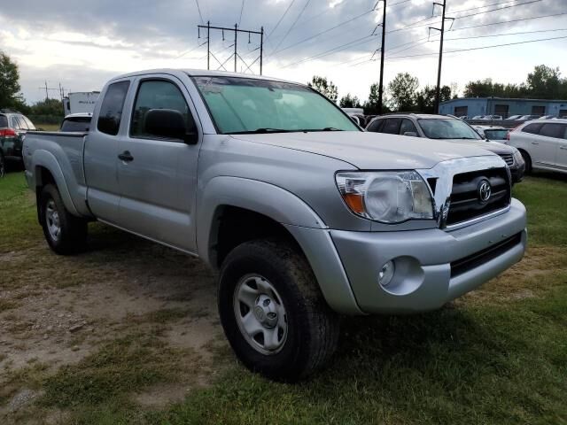2008 TOYOTA Tacoma