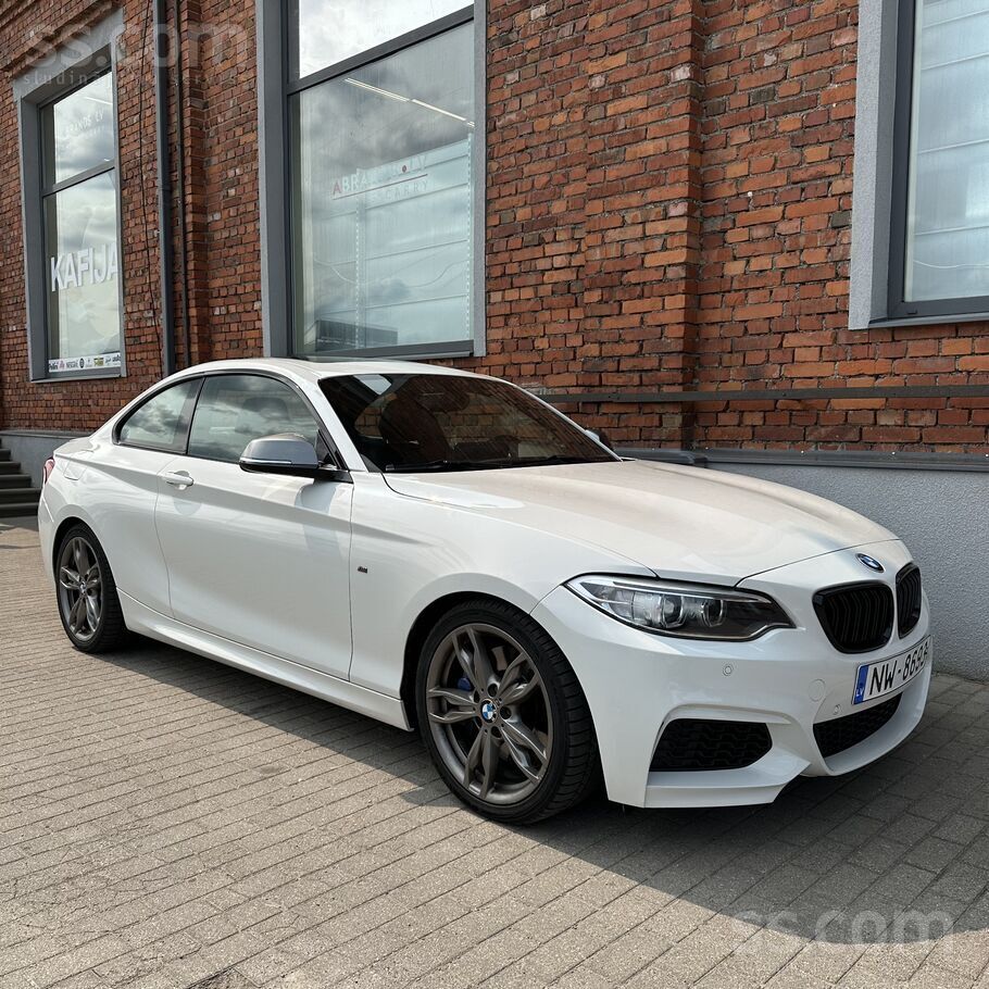 BMW M235i