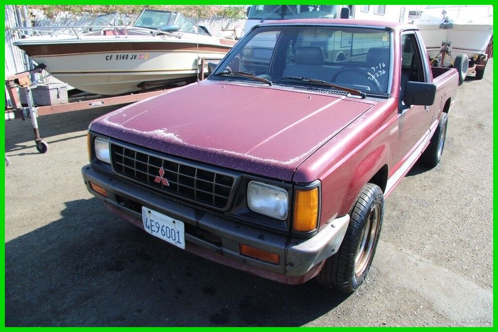 Mitsubishi Mighty Max