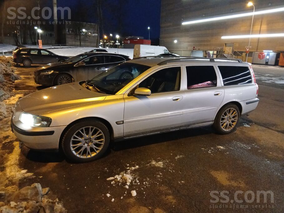 Volvo V70