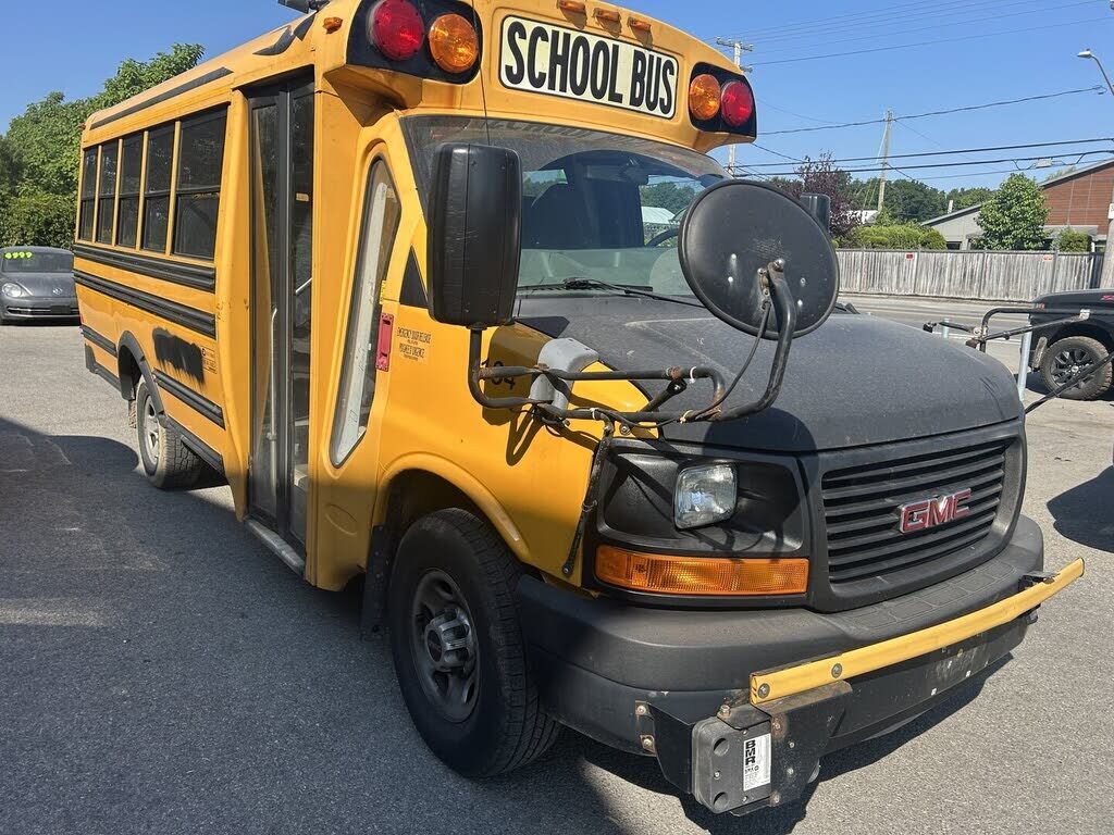 GMC Savana