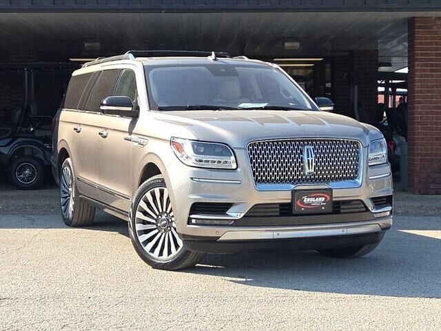2019 LINCOLN Navigator L