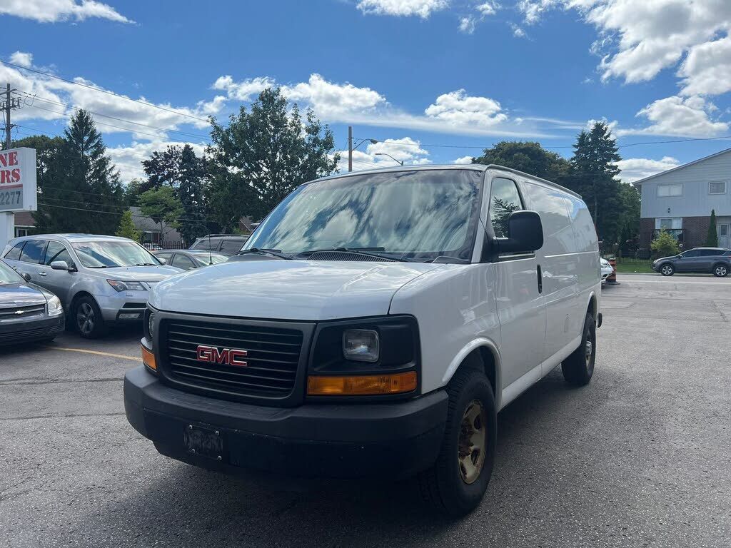 GMC Savana