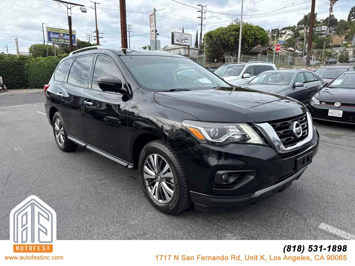 2020 NISSAN Pathfinder