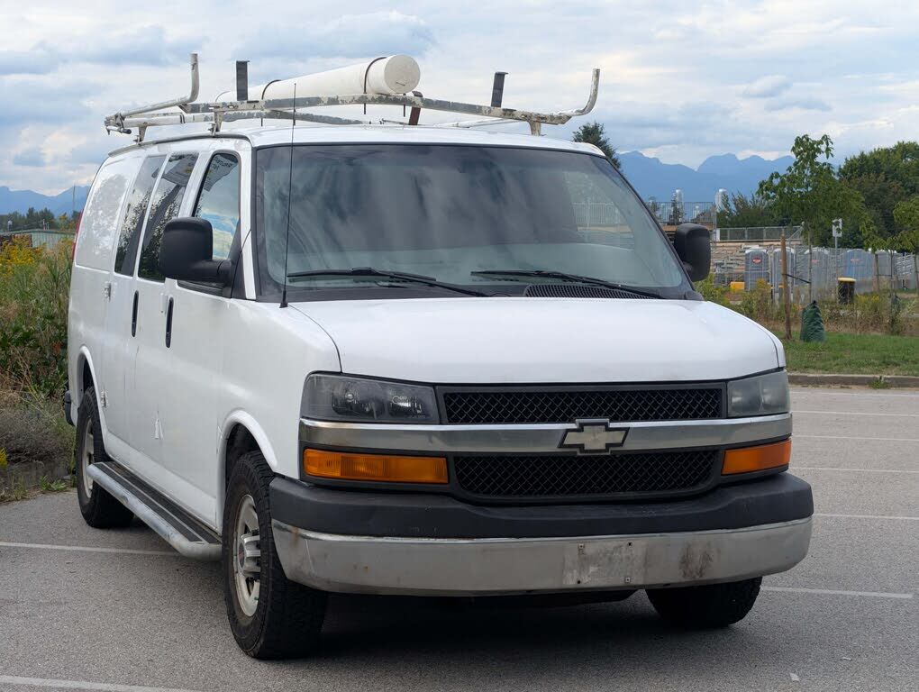 GMC Savana