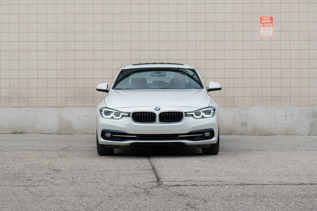 BMW 330i