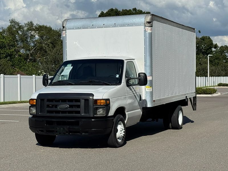 Ford E-350