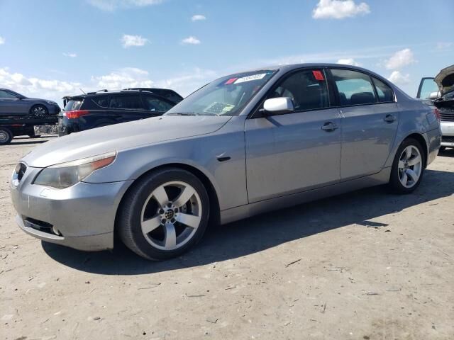 BMW 525i