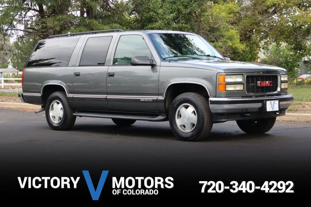 GMC Suburban