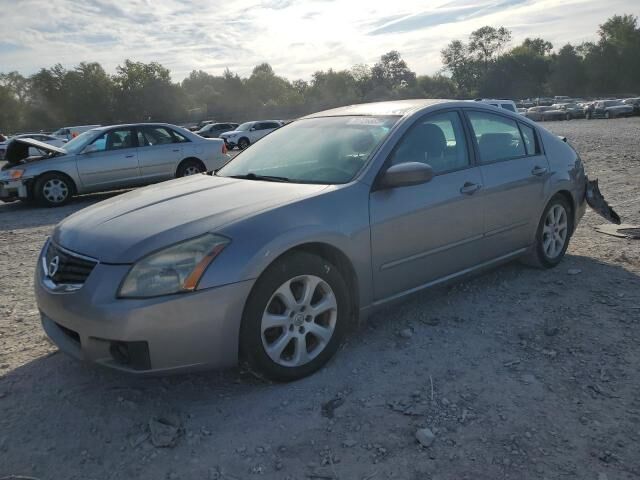 Nissan Maxima