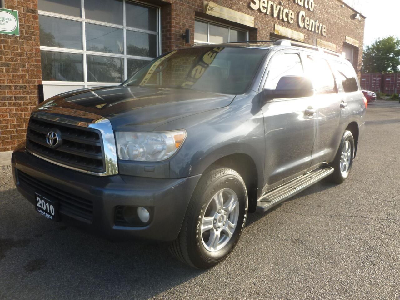 Toyota Sequoia