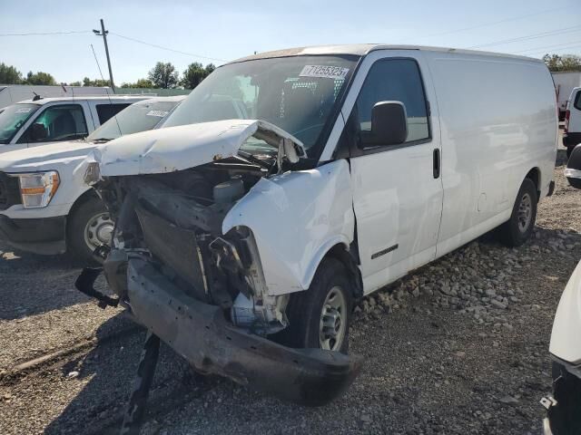 GMC Savana