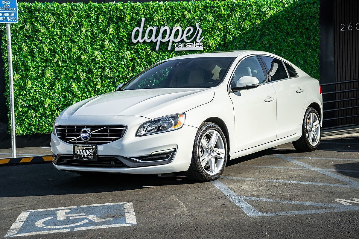 2015 VOLVO S60