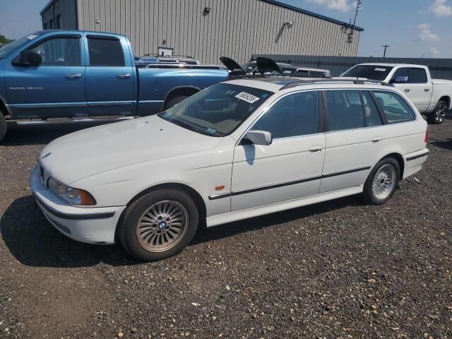 BMW 528i