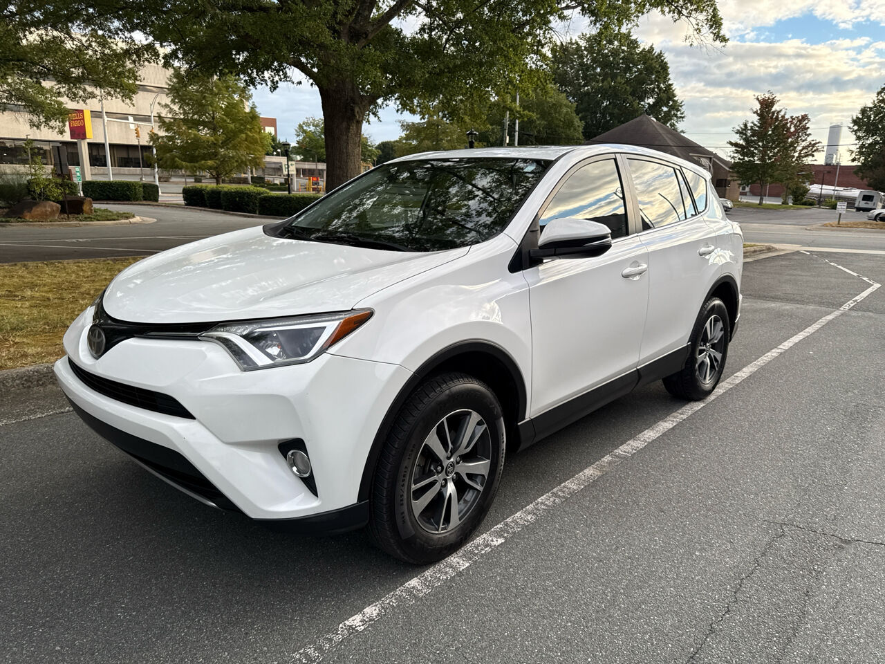 2018 TOYOTA RAV4