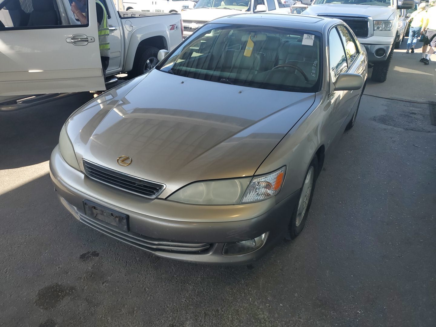 Lexus ES