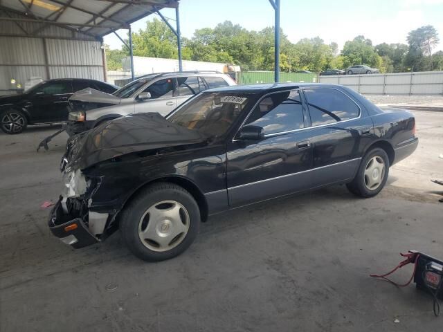 Lexus LS