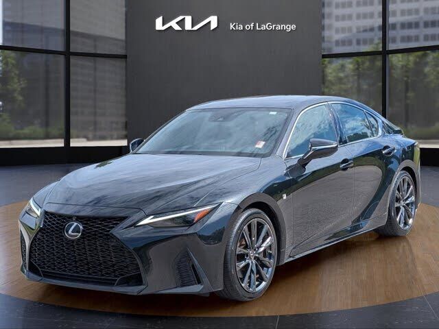 2022 LEXUS IS