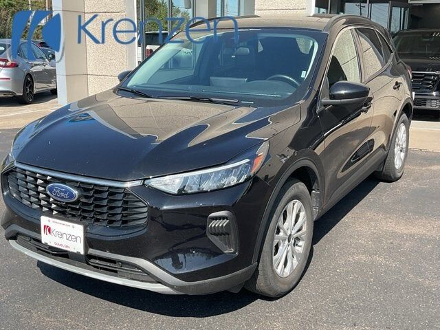 2024 FORD Escape