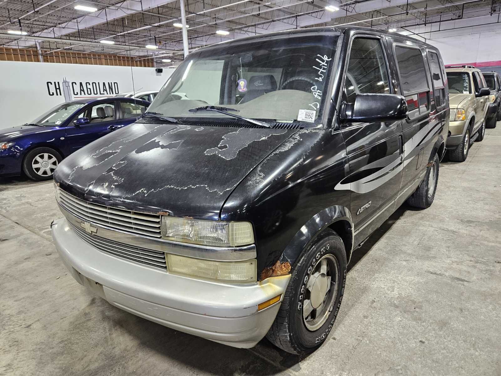 Chevrolet Astro Van