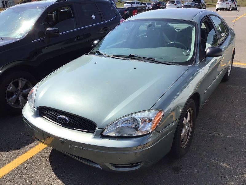 Ford Taurus