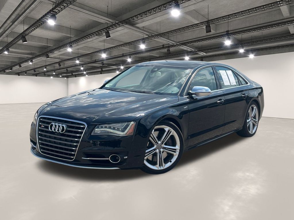 Audi S8
