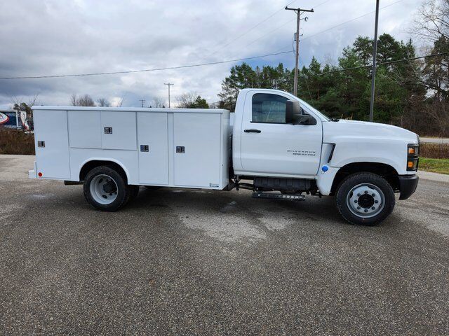 2024 GMC Silverado Medium Duty