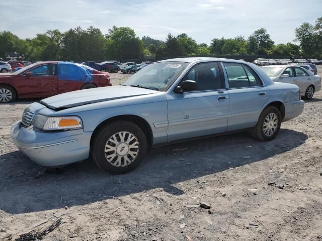 Ford Crown Victoria