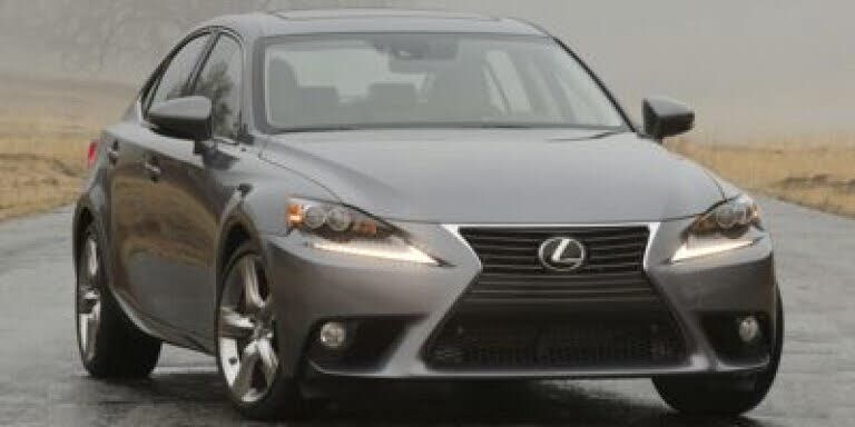 Lexus IS
