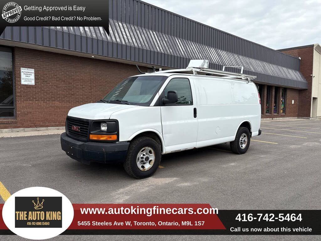 GMC Savana