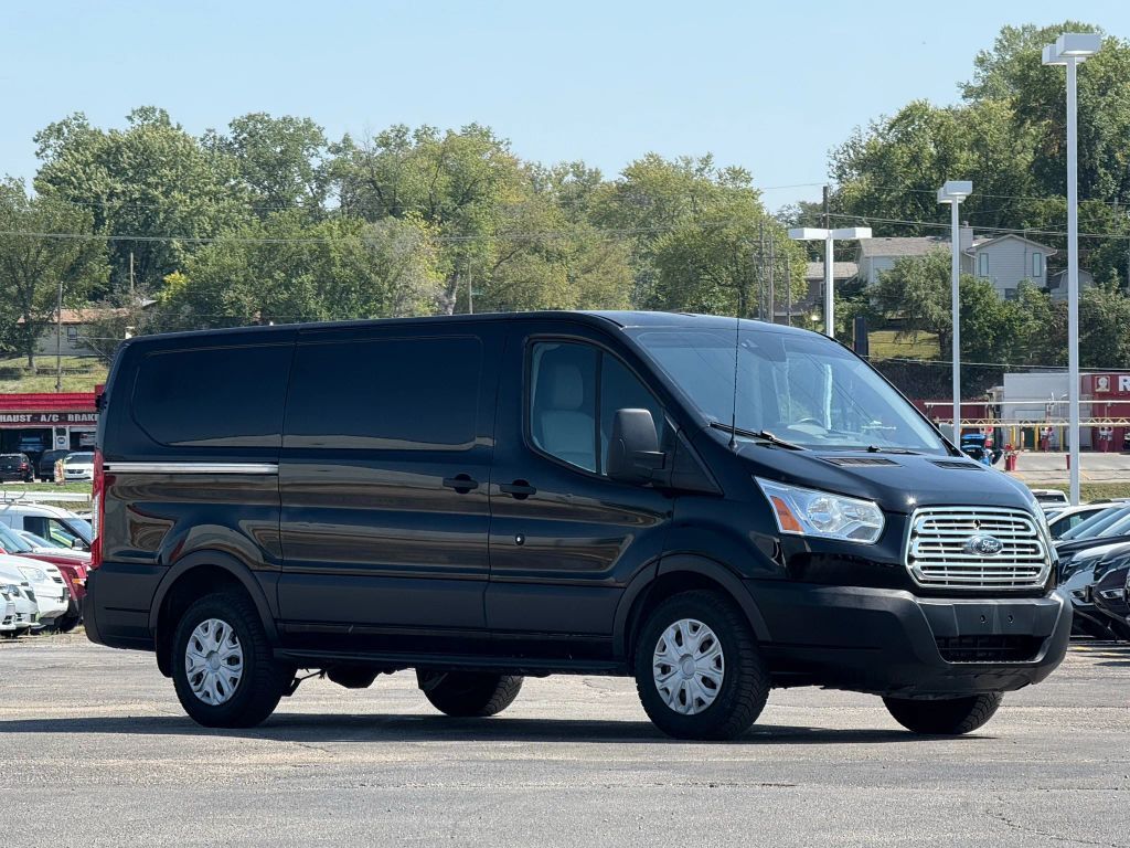 2017 FORD Transit